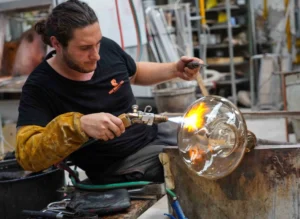 کریستال و پیرکس درک تفاوت‌ها و اصول ساخت آن‌ها 6